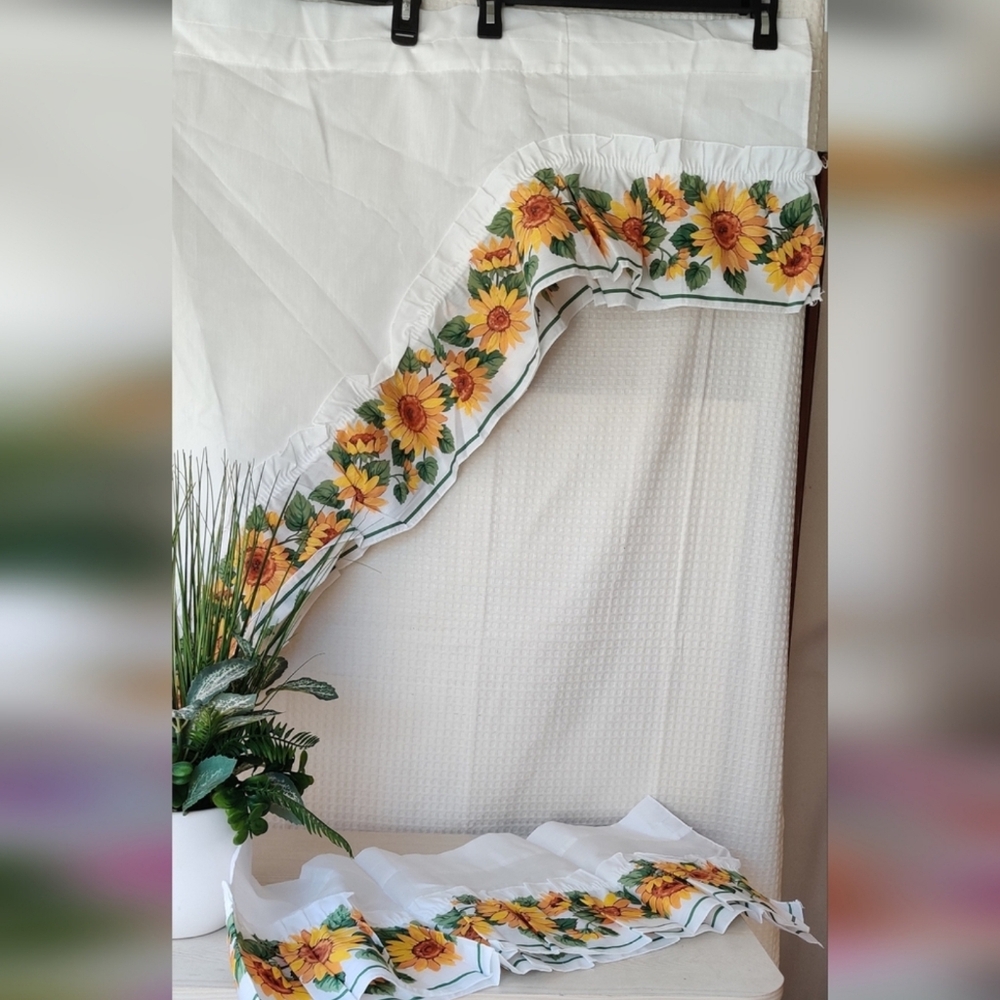 Vintage Sunflower Print Ruffled Swag and Valance Insert Window Treatment
